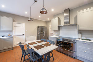 Photo 18- click for photo gallery